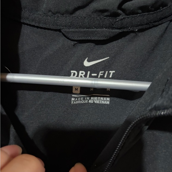 Nike jacket - Picture 2 of 3